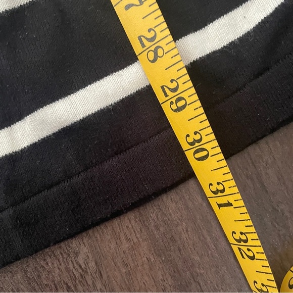 EXPRESS Sweater Mini Dress - Picture 4 of 7